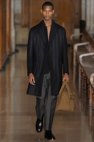 Look 22